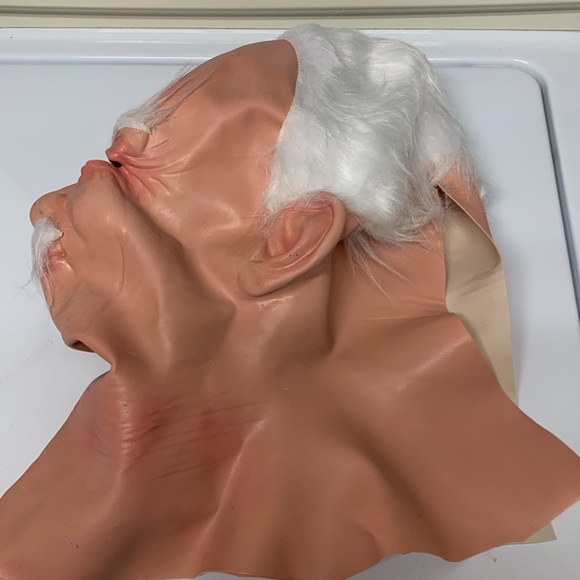 Halloween mask - Picture 2 of 4